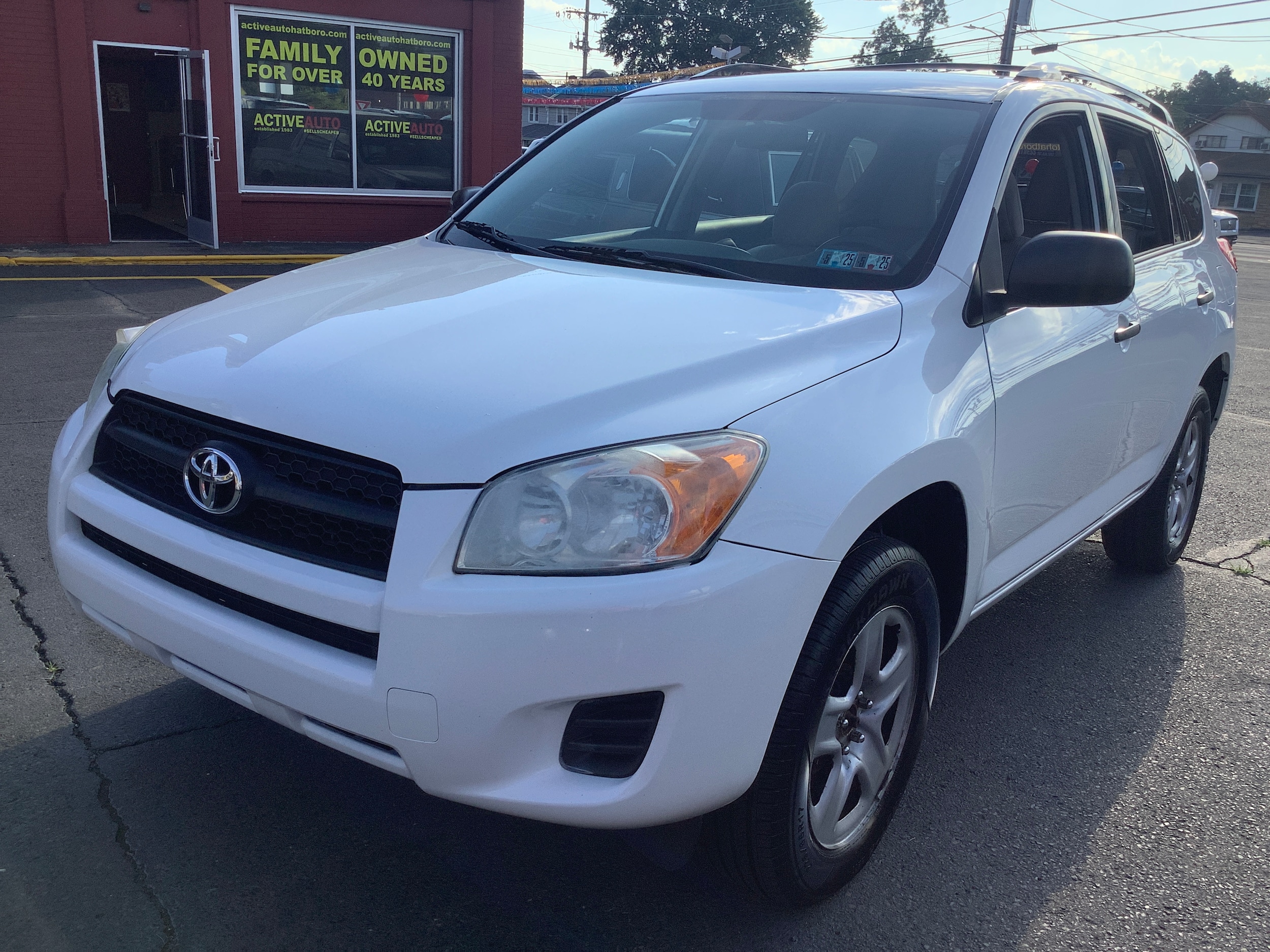 2011 Toyota RAV4 Base photo 3
