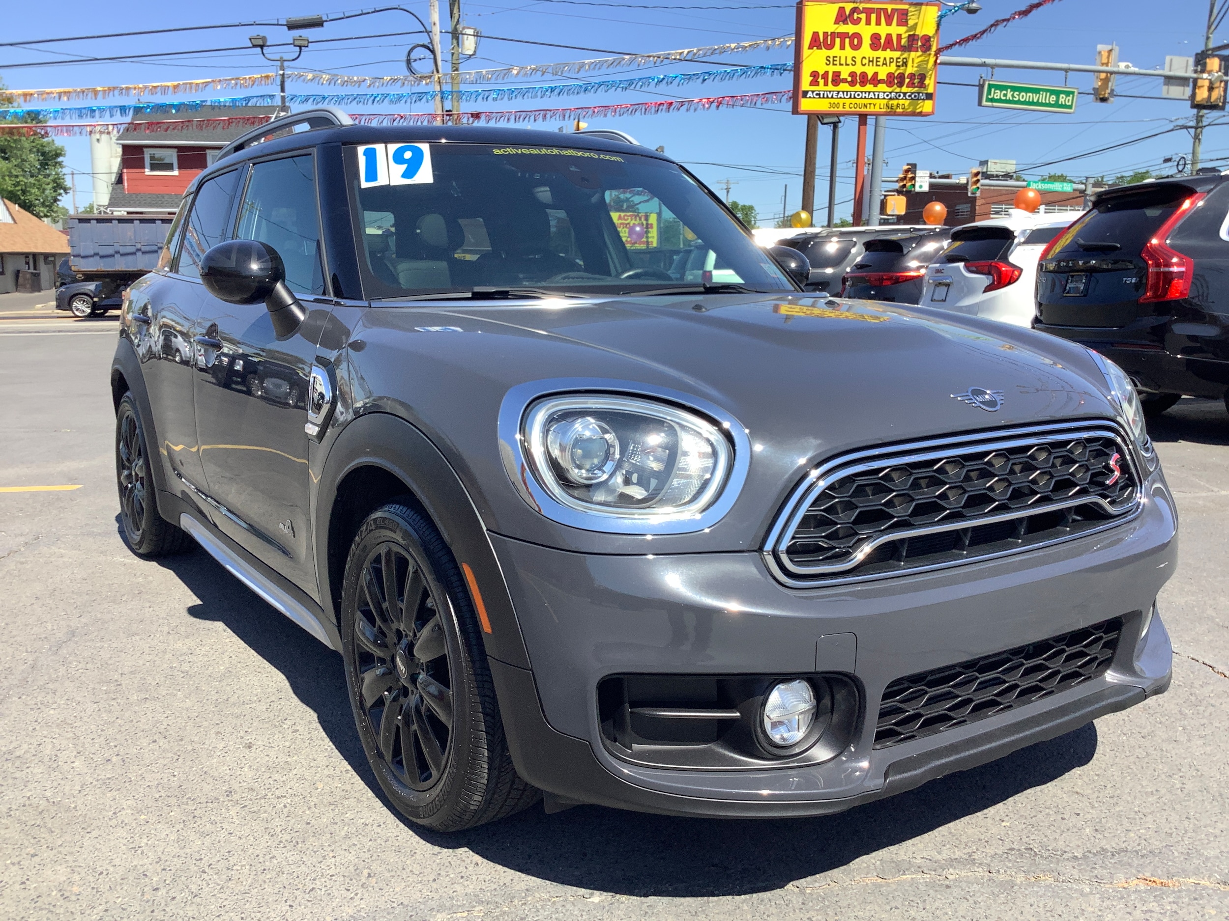 2019 MINI Countryman Cooper S ALL4 Signature's photo