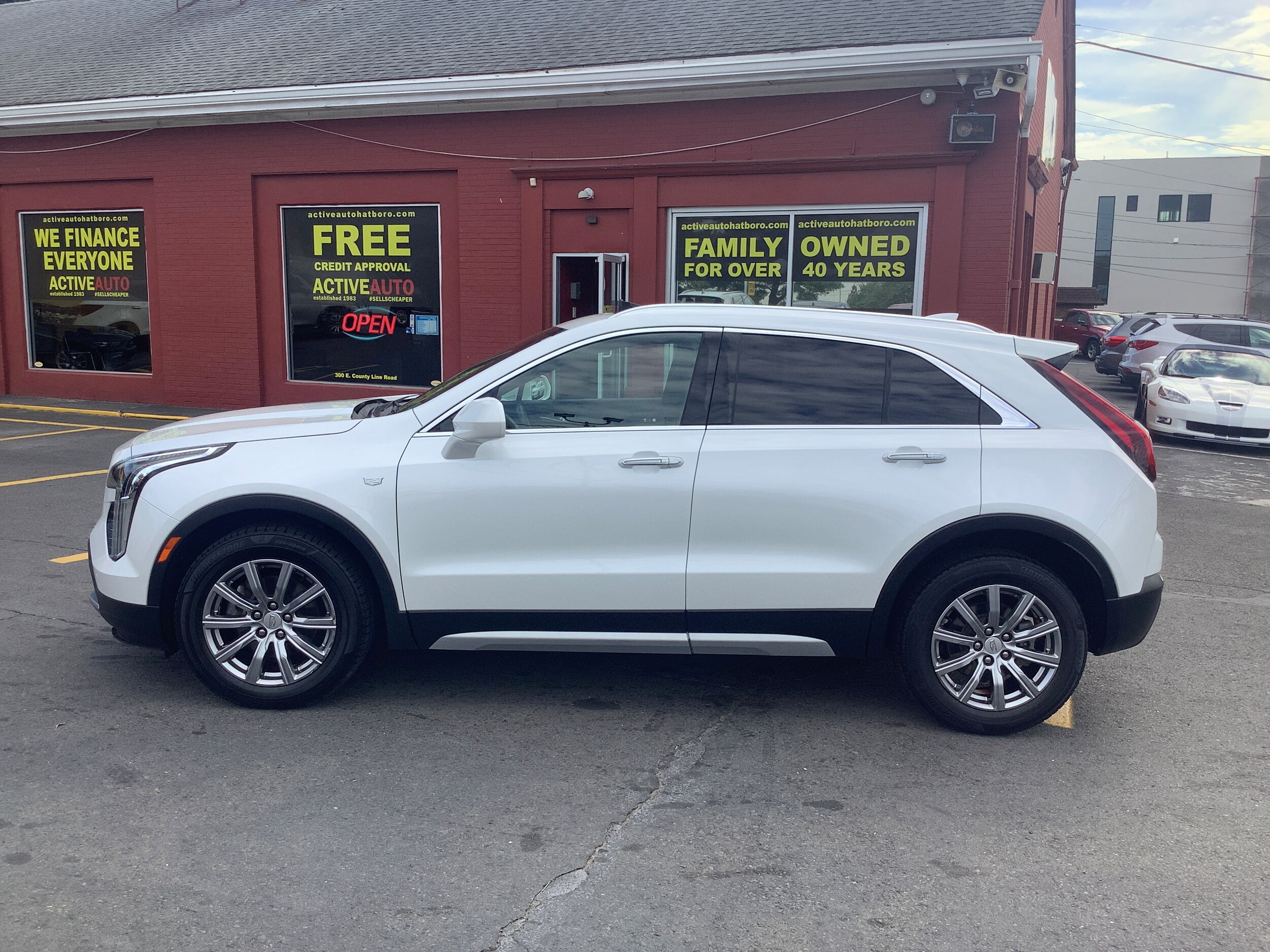 2019 Cadillac XT4 Premium Luxury photo 4
