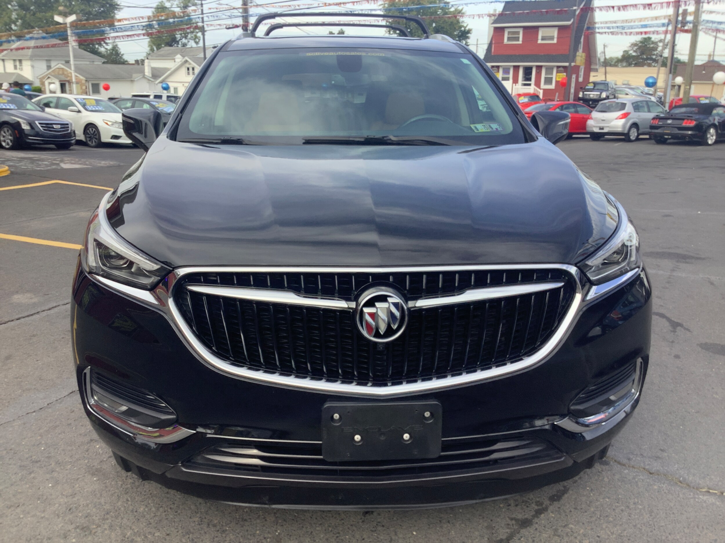 2019 Buick Enclave Essence photo 2