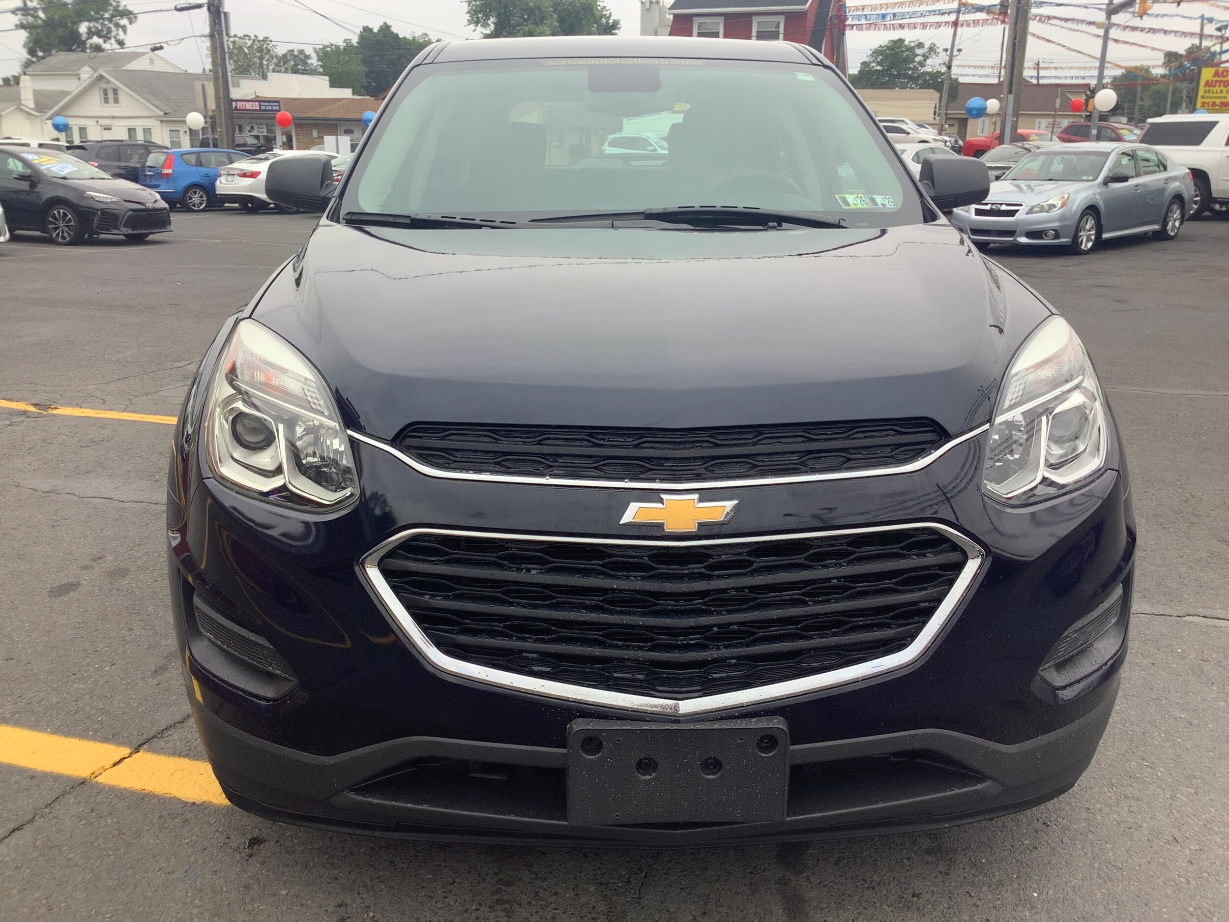 2017 Chevrolet Equinox LS photo 2
