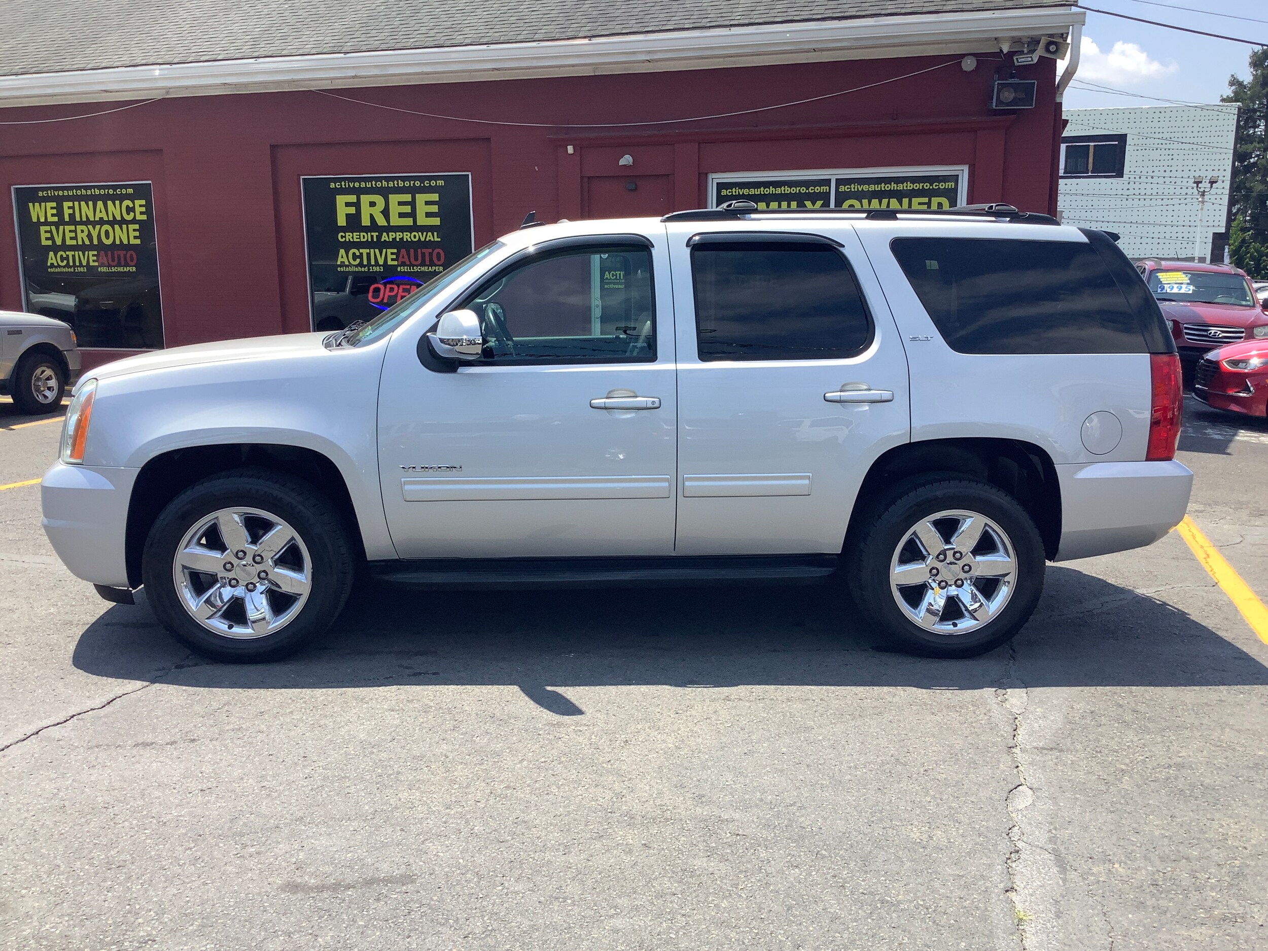 2013 Gmc Yukon SLT photo 4