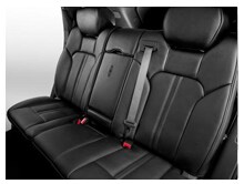 MKT Town Car Features