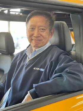 Staff member Gordon Chan from ID_e173b287329a