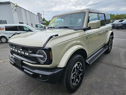 2025 Ford Bronco Outer Banks SUV