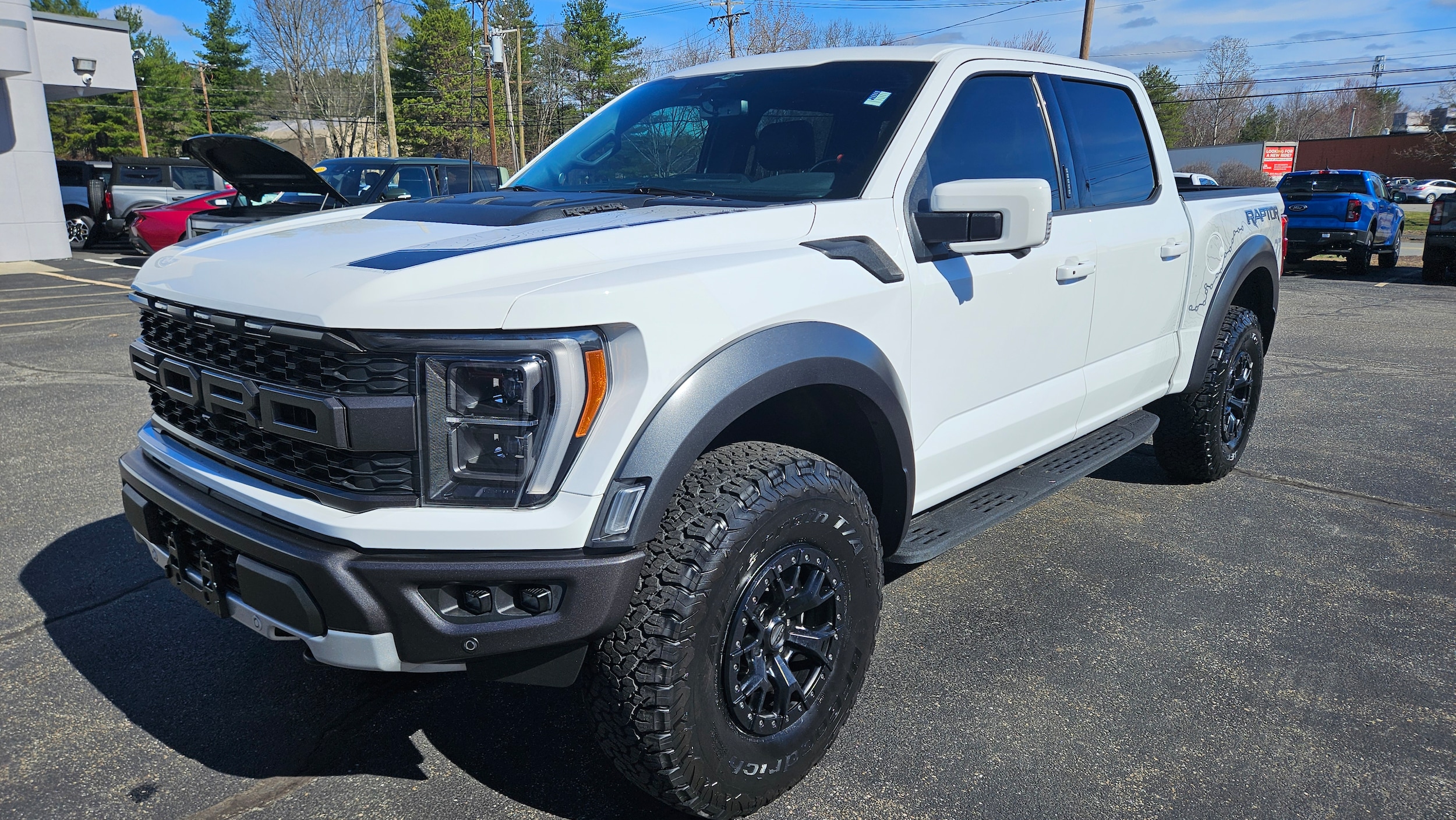 2023 Ford F-150 Raptor 4x4 SuperCrew 5-1/2 Box's photo