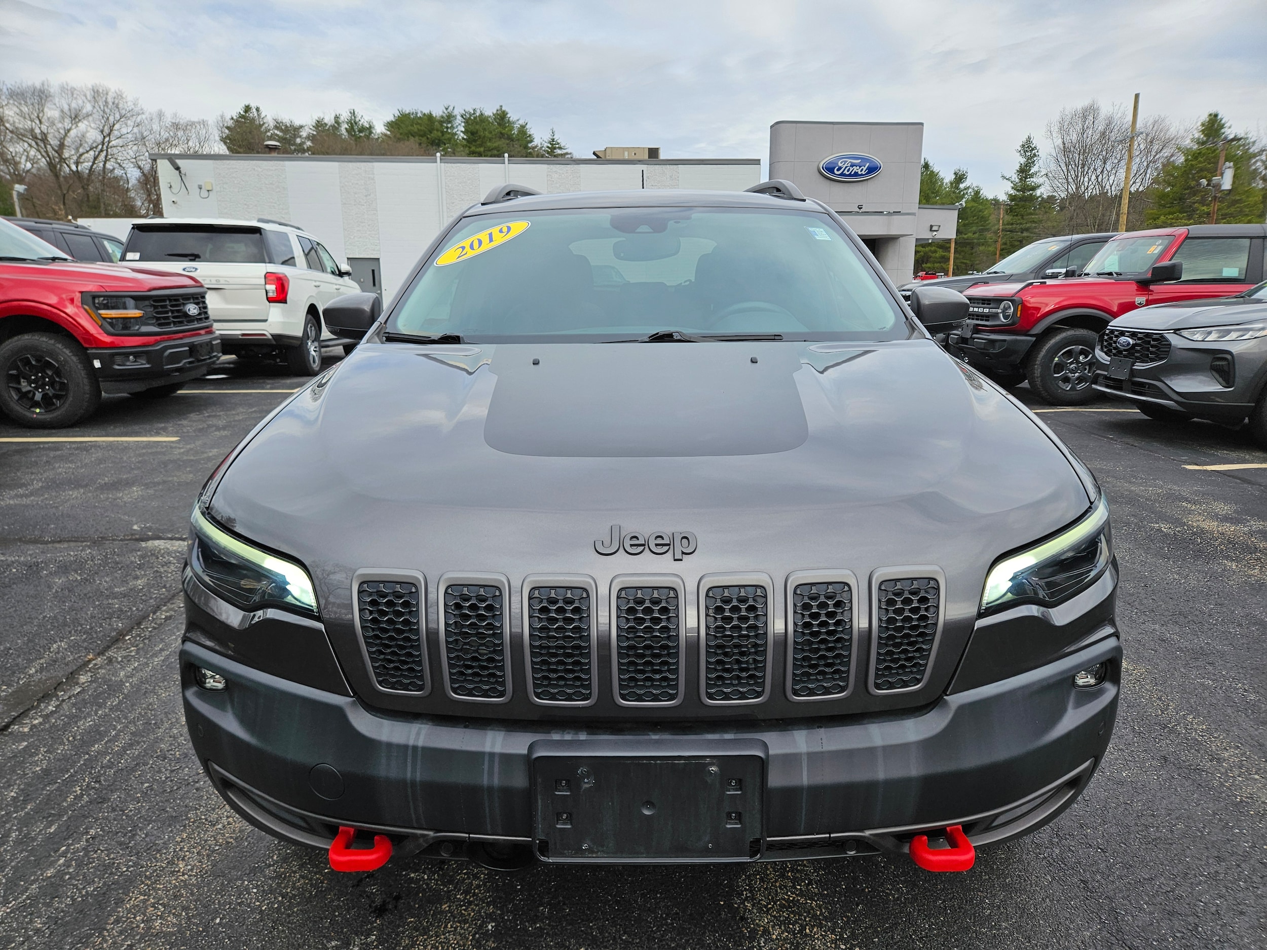 Certified 2019 Jeep Cherokee Trailhawk Elite with VIN 1C4PJMBX1KD114212 for sale in Acton, MA