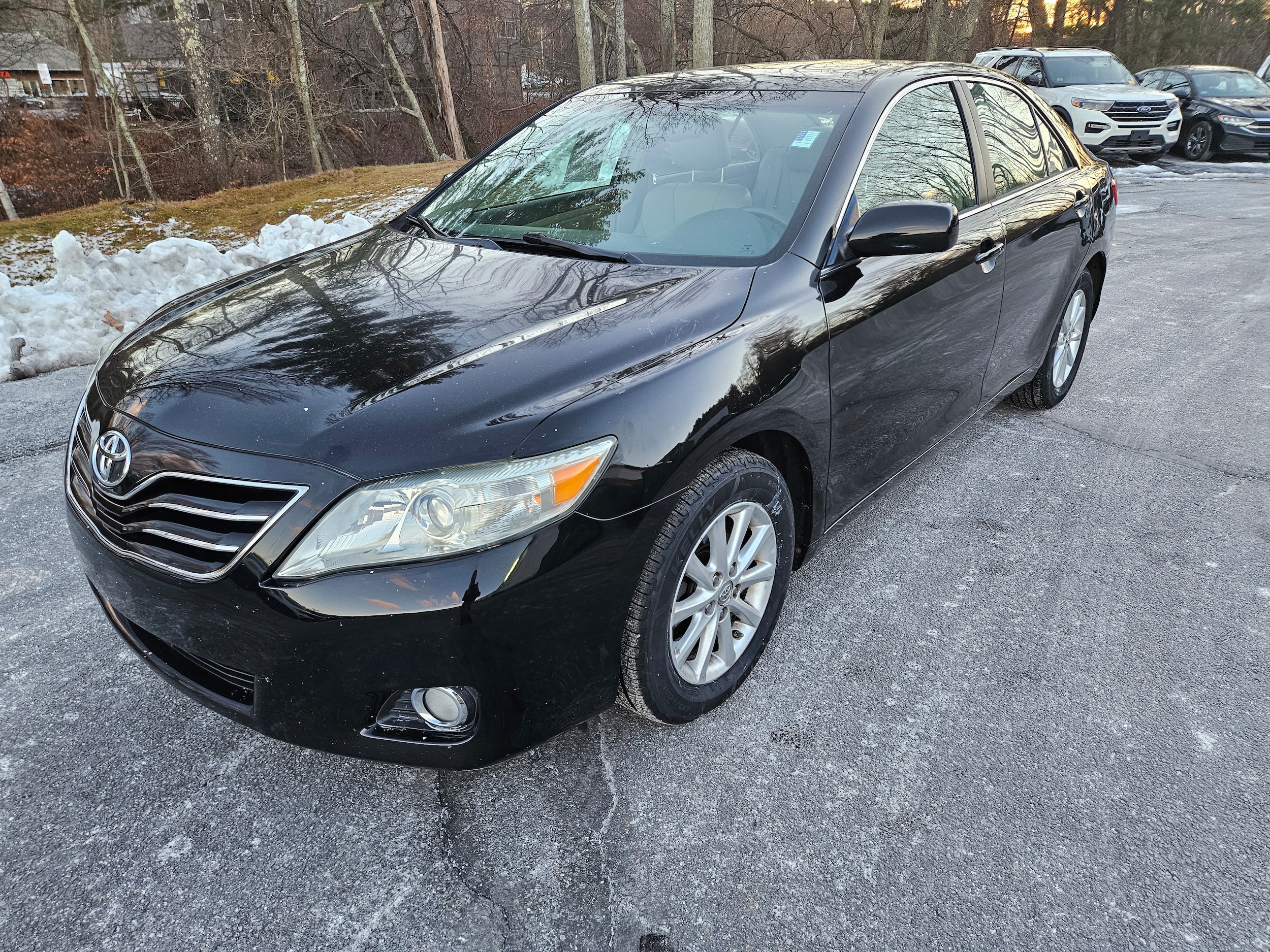 2011 Toyota Camry XLE's photo