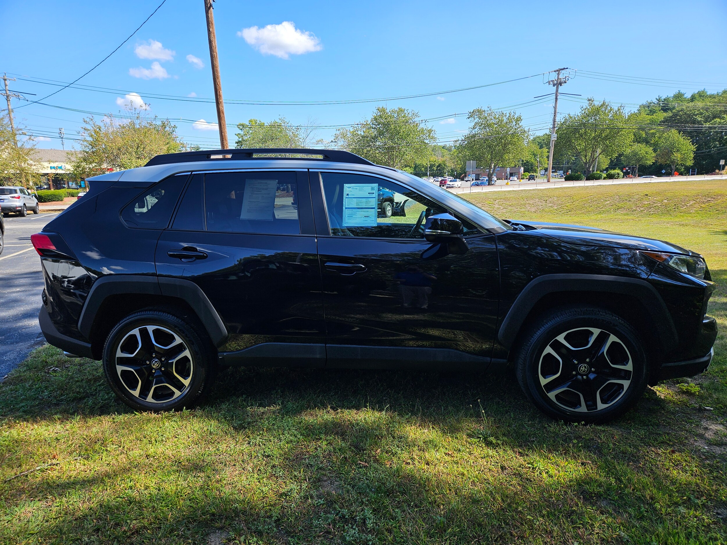 2021 Toyota RAV4 Adventure photo 2