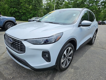 2025 Ford Escape Platinum SUV