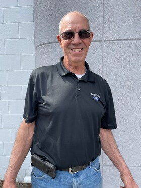 Staff member Bob Ziman from ID_419293c27520