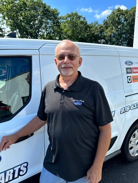 Staff member Steve Patterson from ID_419293c27520