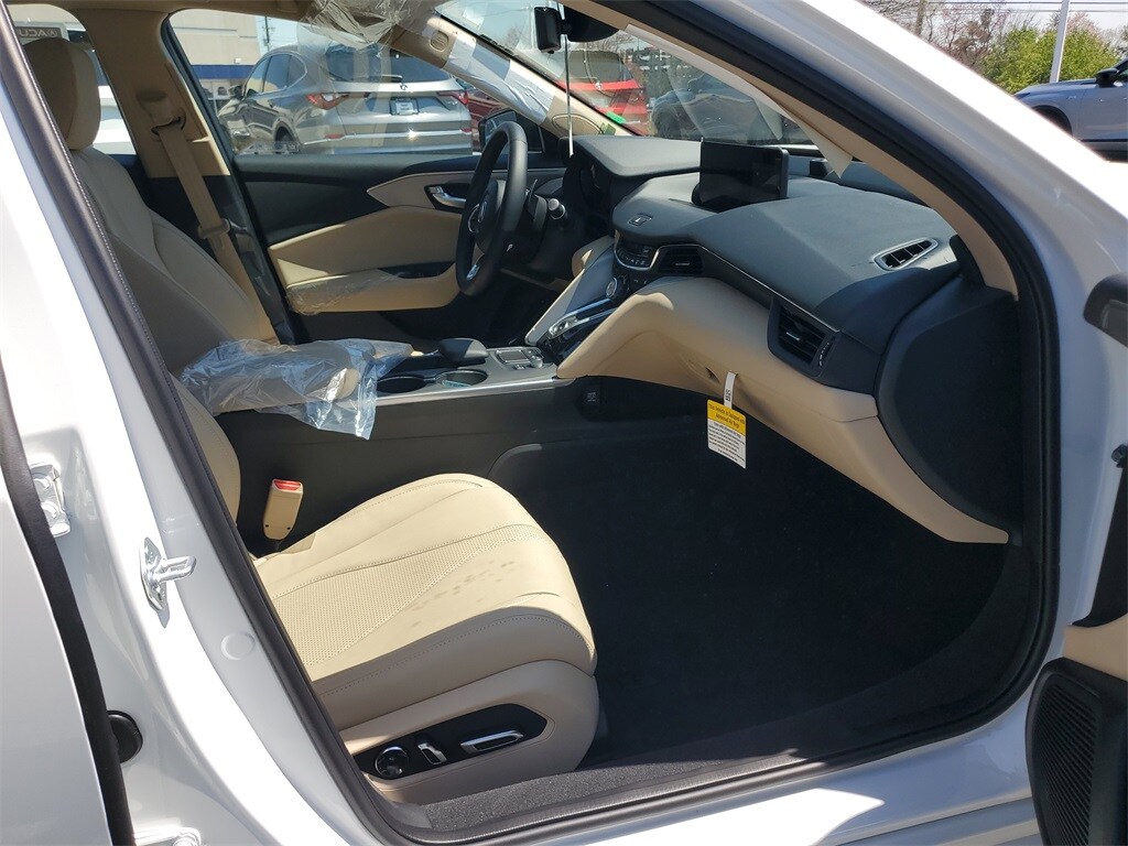 2025 Acura TLX Technology photo 4