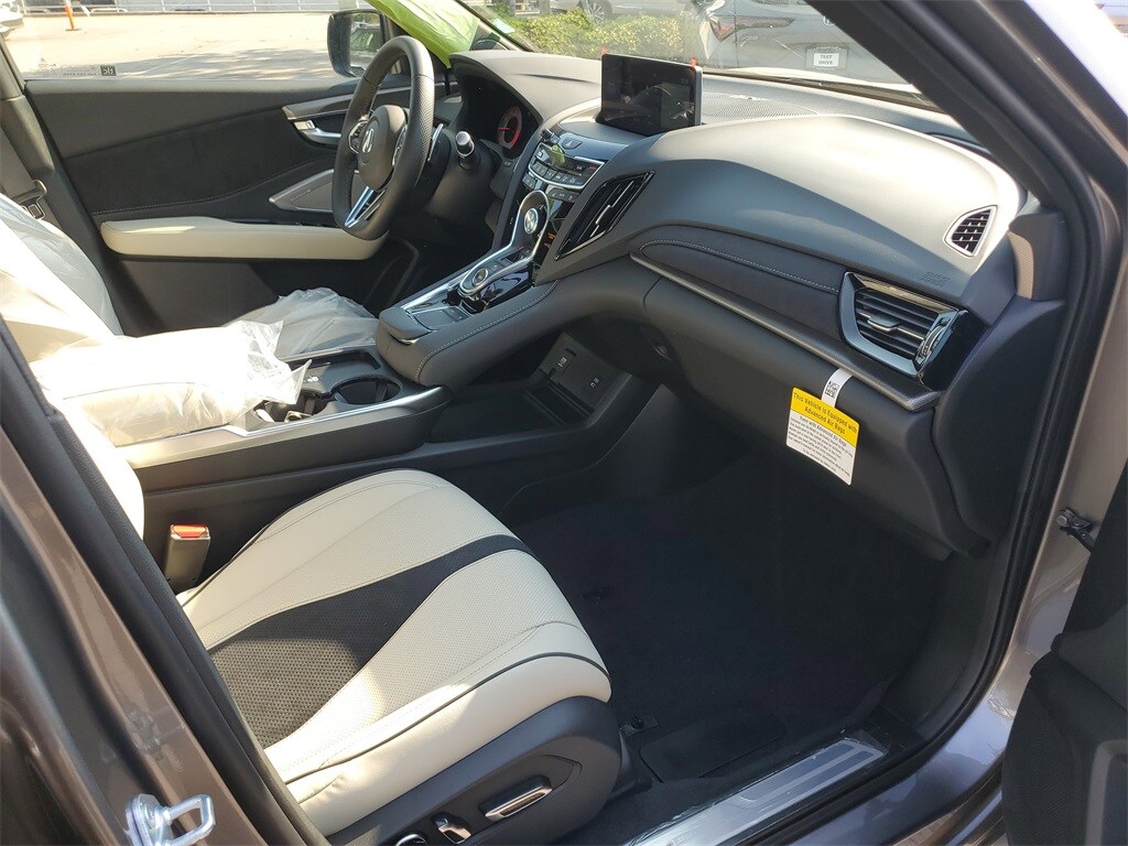 2025 Acura RDX A-Spec photo 4
