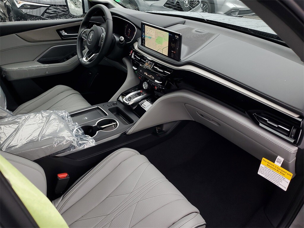 2026 Acura MDX SH-AWD Advance photo 4