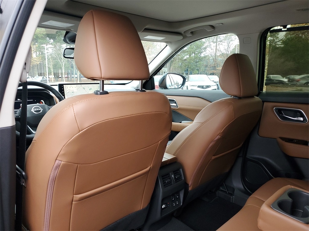 2026 Nissan Rogue Platinum - Photo 13