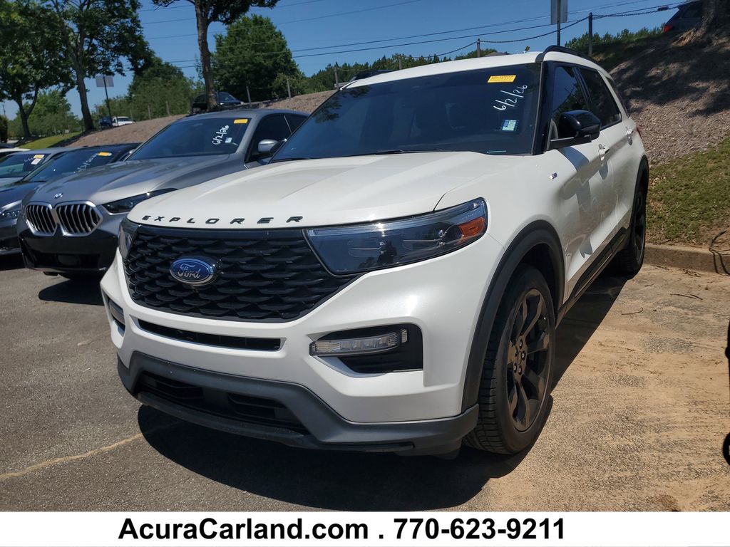 2023 Ford Explorer ST-LINE RWD's photo