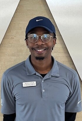 Staff member Shi Laud from ID_4f3bff6a7b78