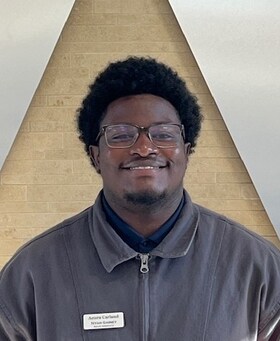 Staff member Nyan Gainey from ID_4f3bff6a7b78