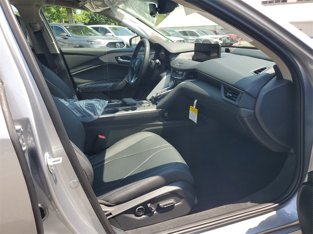 2025 Acura TLX Technology photo 3