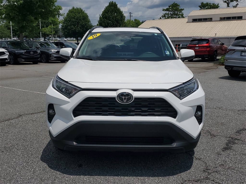 Used 2019 Toyota RAV4 XLE with VIN 2T3P1RFV5KC031229 for sale in Duluth, GA