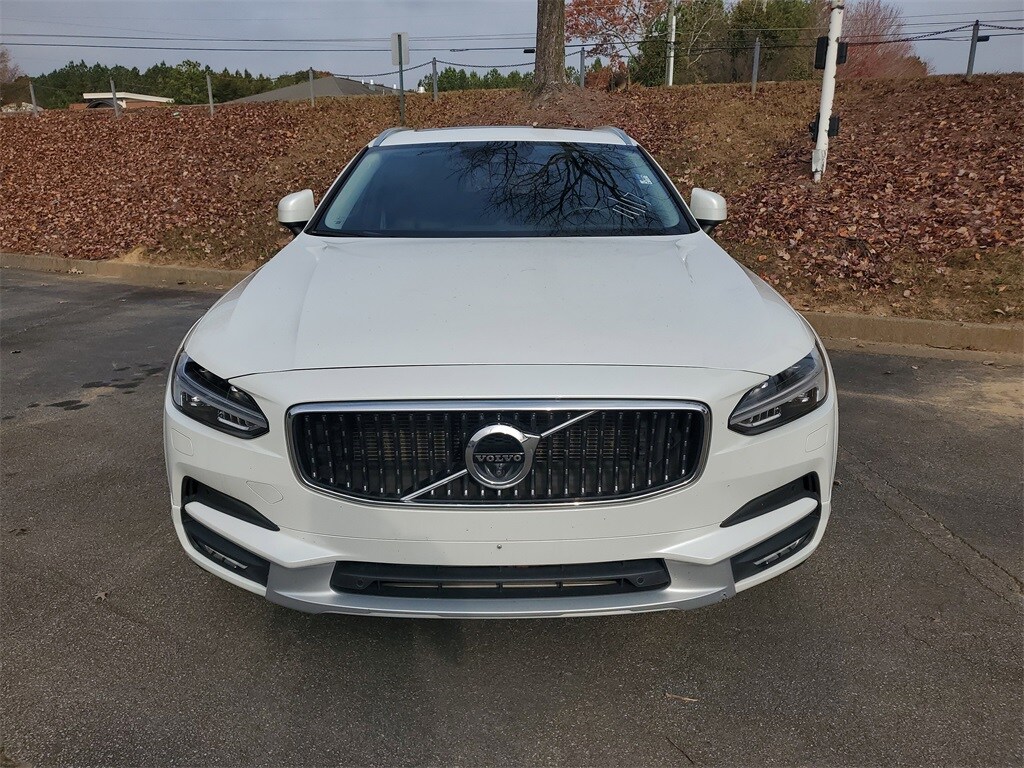 2018 Volvo V90 Cross Country T6 AWD photo 2