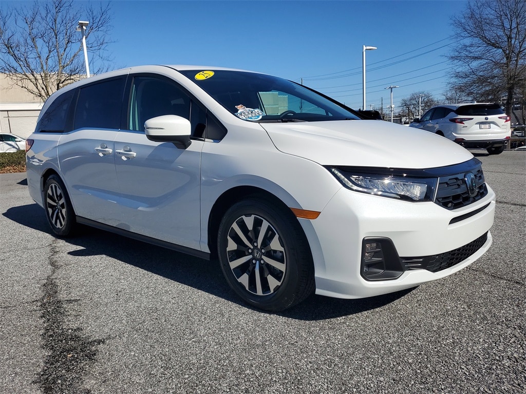 Used 2025 Honda Odyssey EX-L Van