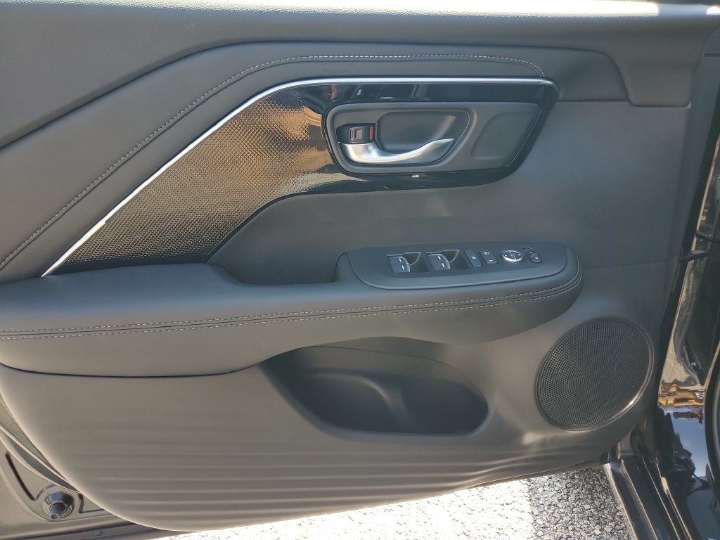 2025 Acura ADX Base - Photo 18