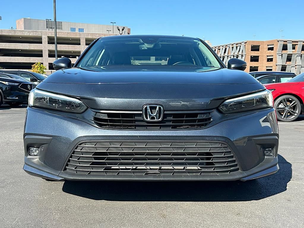 2022 Honda Civic Touring photo 2