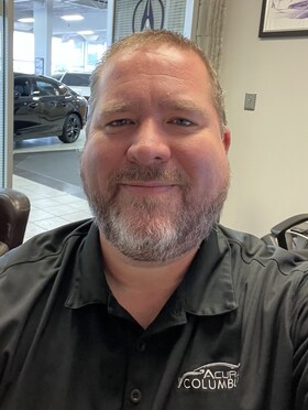 Staff member Jonathan Gray from ID_ab9fe7c8a654