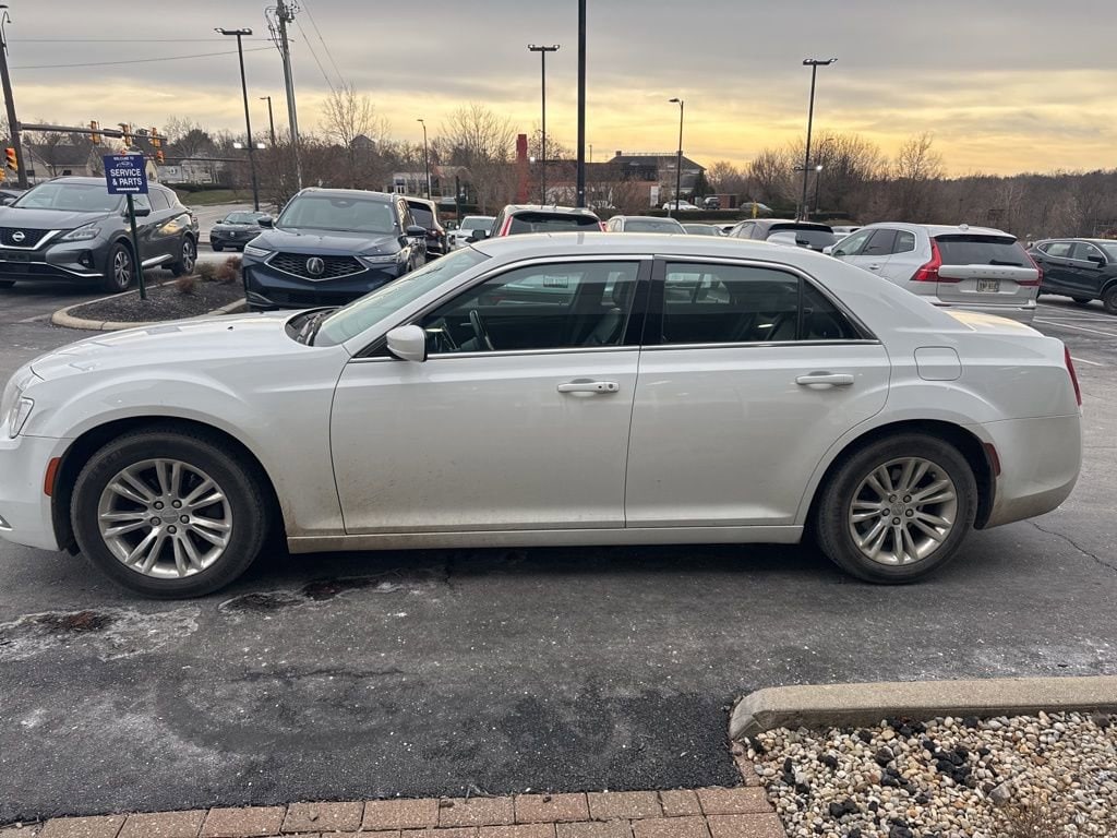 2020 Chrysler 300