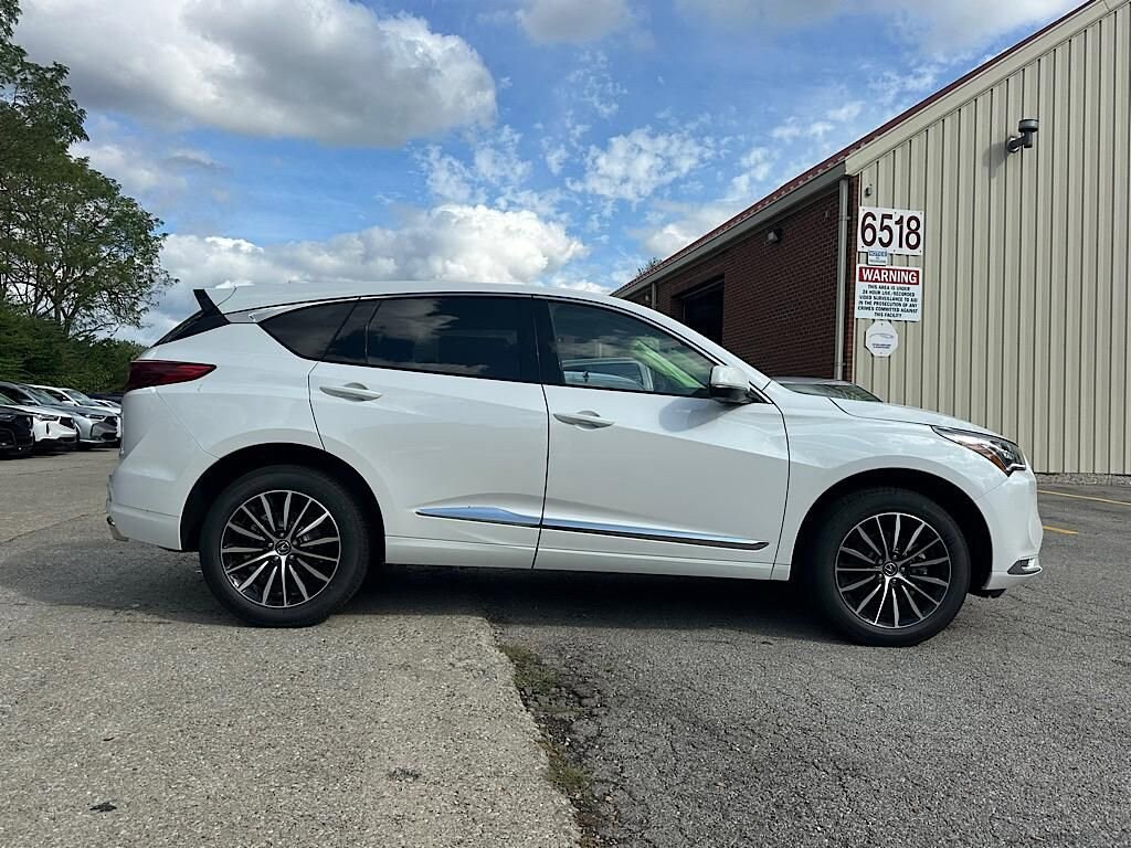 2025 Acura RDX Advance photo 3