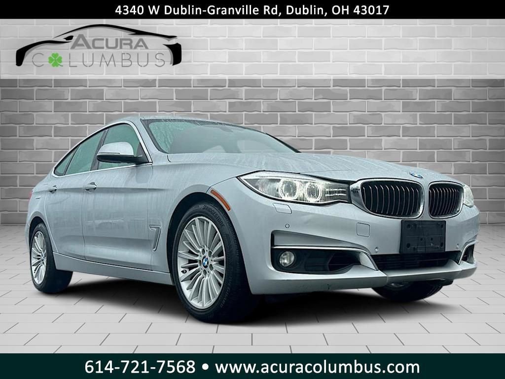 2015 BMW 3 Series 328i's photo