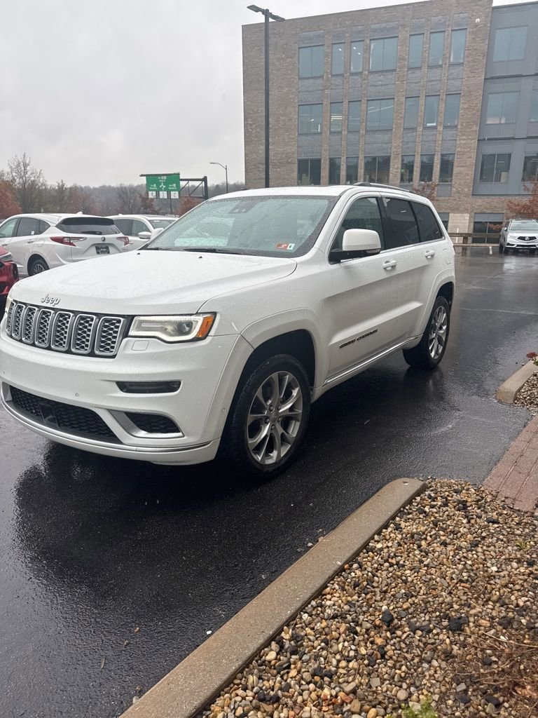 2020 Jeep Grand Cherokee Summit photo 2