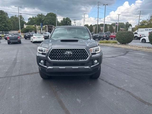 Used 2018 Toyota Tacoma TRD Sport with VIN 3TMCZ5AN1JM134086 for sale in Burlington, VT