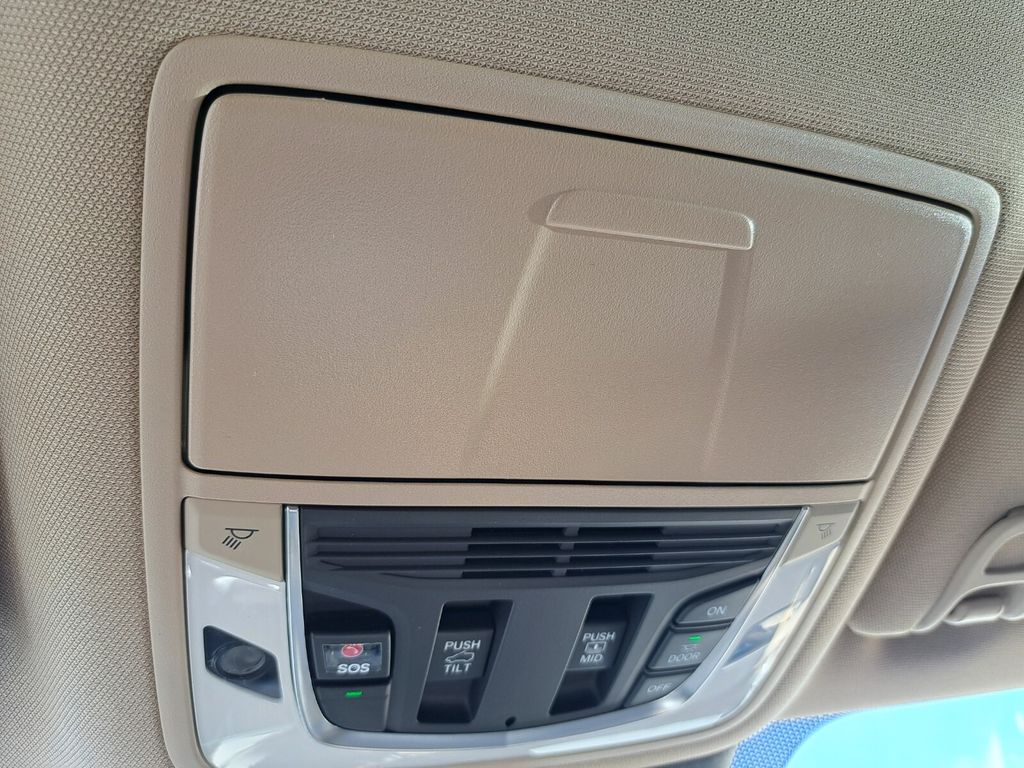2026 Acura MDX Technology Package - Photo 12