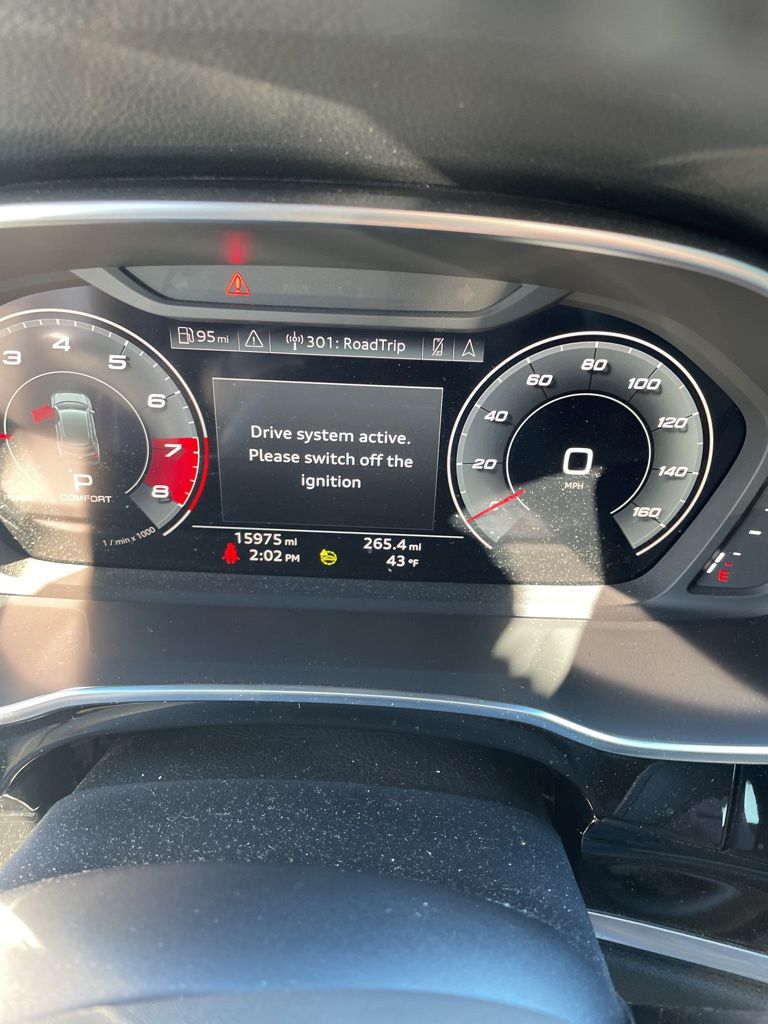 2024 Audi Q3 S Line Premium Plus's photo