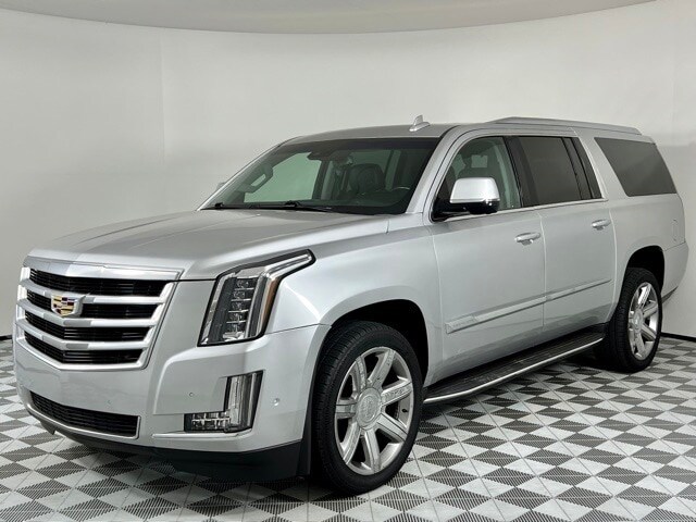 Used 2020 Cadillac Escalade ESV Luxury with VIN 1GYS4HKJ1LR121101 for sale in Burlington, VT