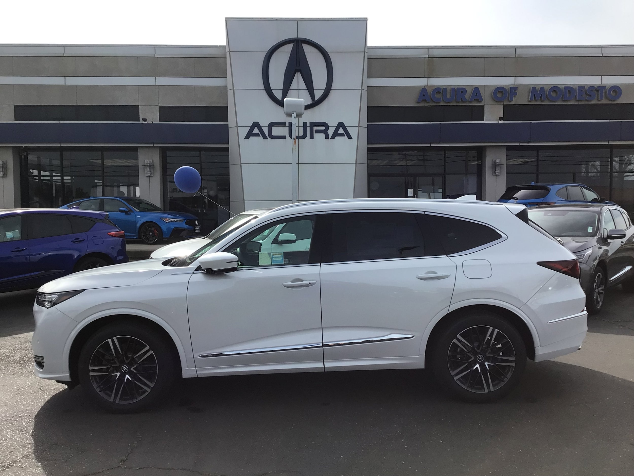 2026 Acura MDX SH-AWD w/Advance Package's photo