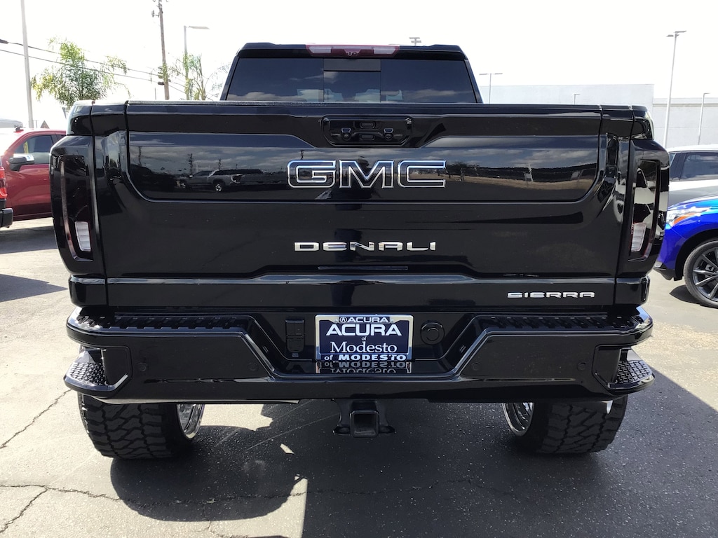 Used 2022 GMC Sierra 2500 HD Denali Truck Crew Cab
