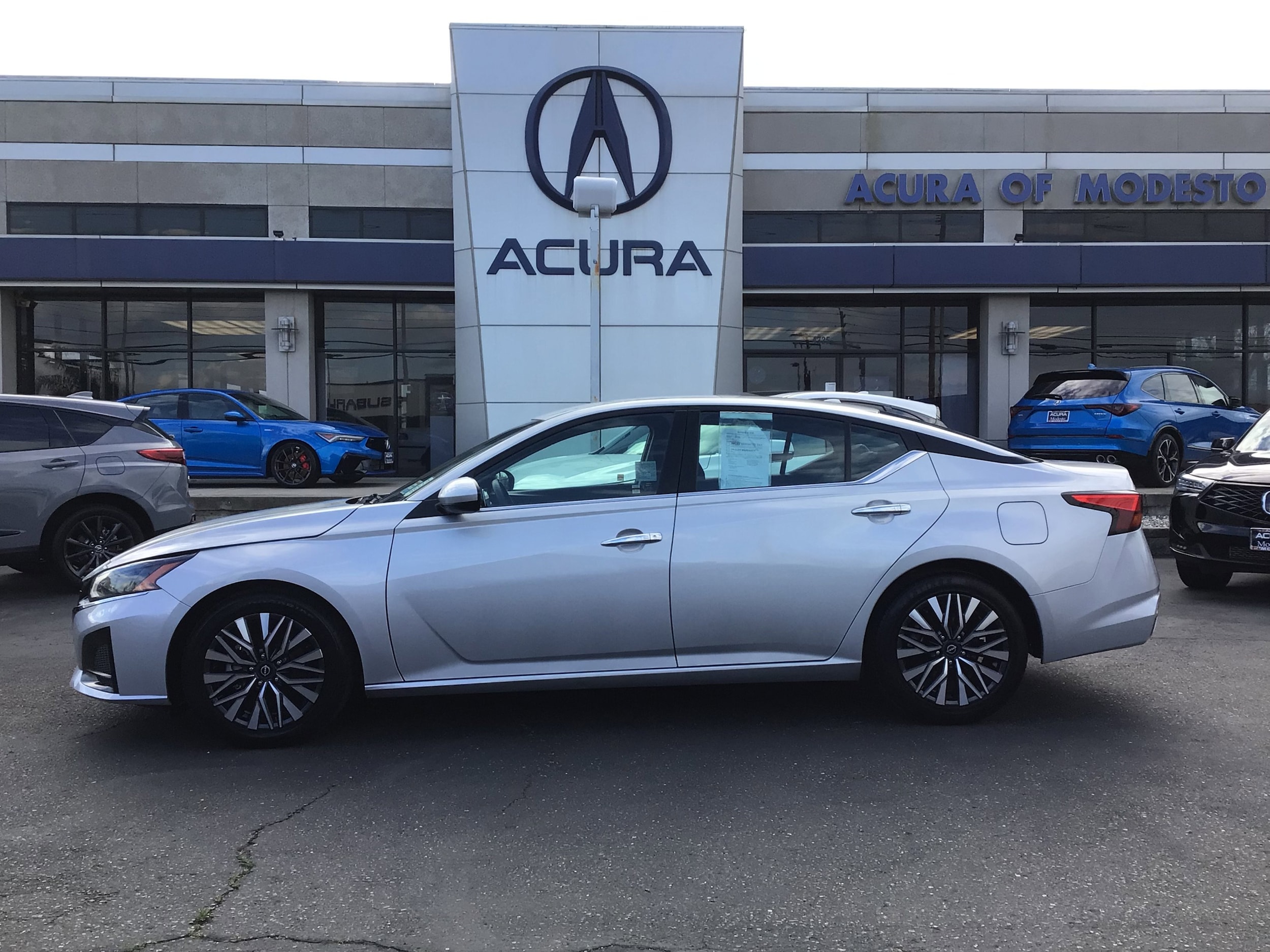 2023 Nissan Altima 2.5 SV