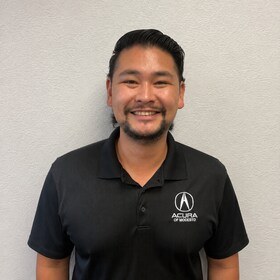Staff member Quang Tran from ID_d79f12