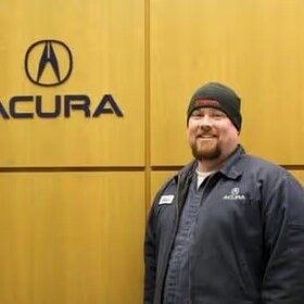 Staff member Justin Allen from ID_d7b2a0