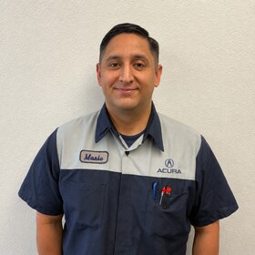 Staff member Mario Medina from ID_d7b2a0