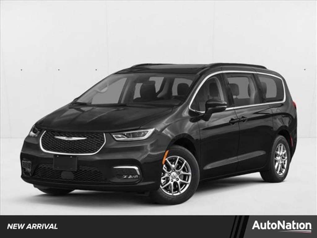 Used 2023 Chrysler Pacifica Touring L Van Passenger Van