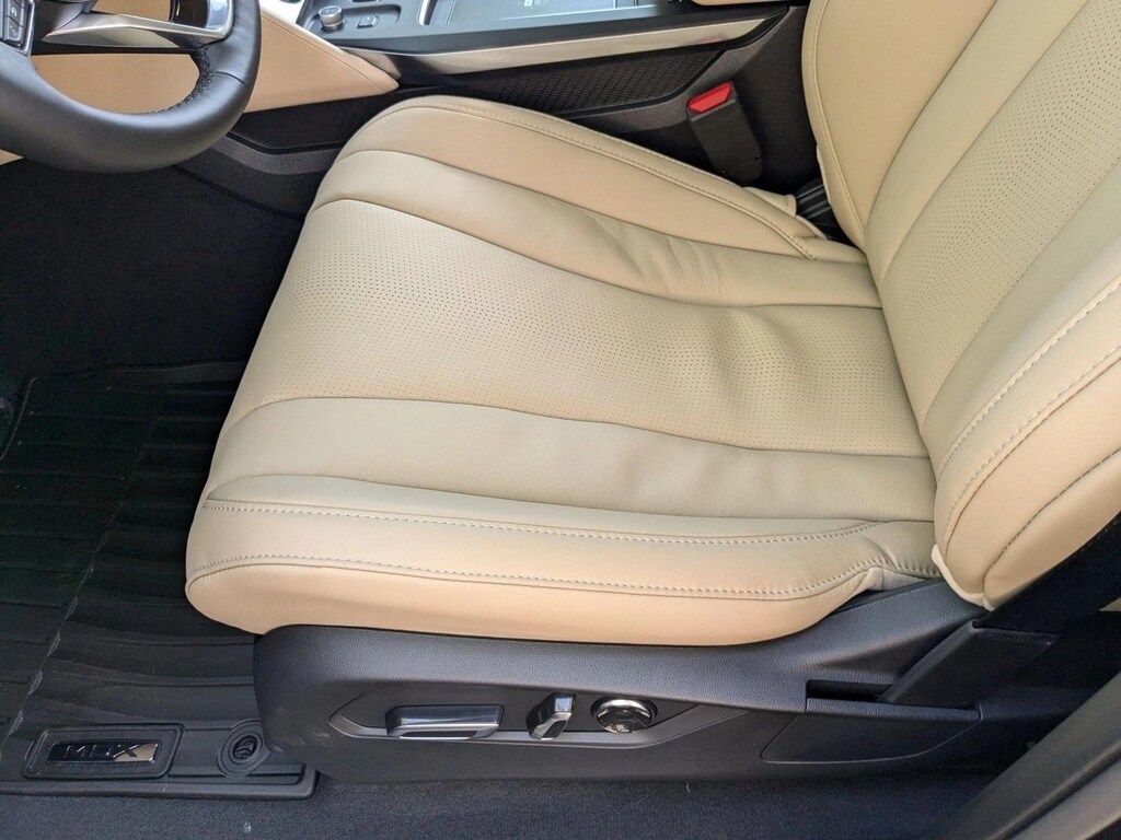 Used 2025 Acura MDX w/Technology Package SUV