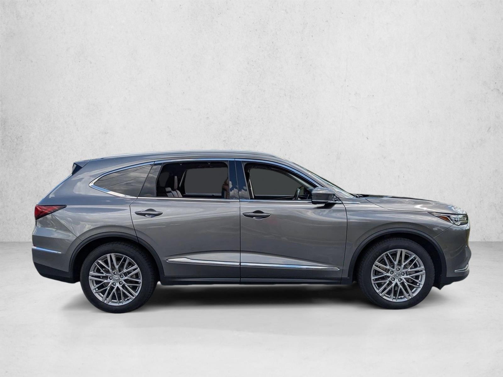 2023 Acura MDX SH-AWD Advance photo 4