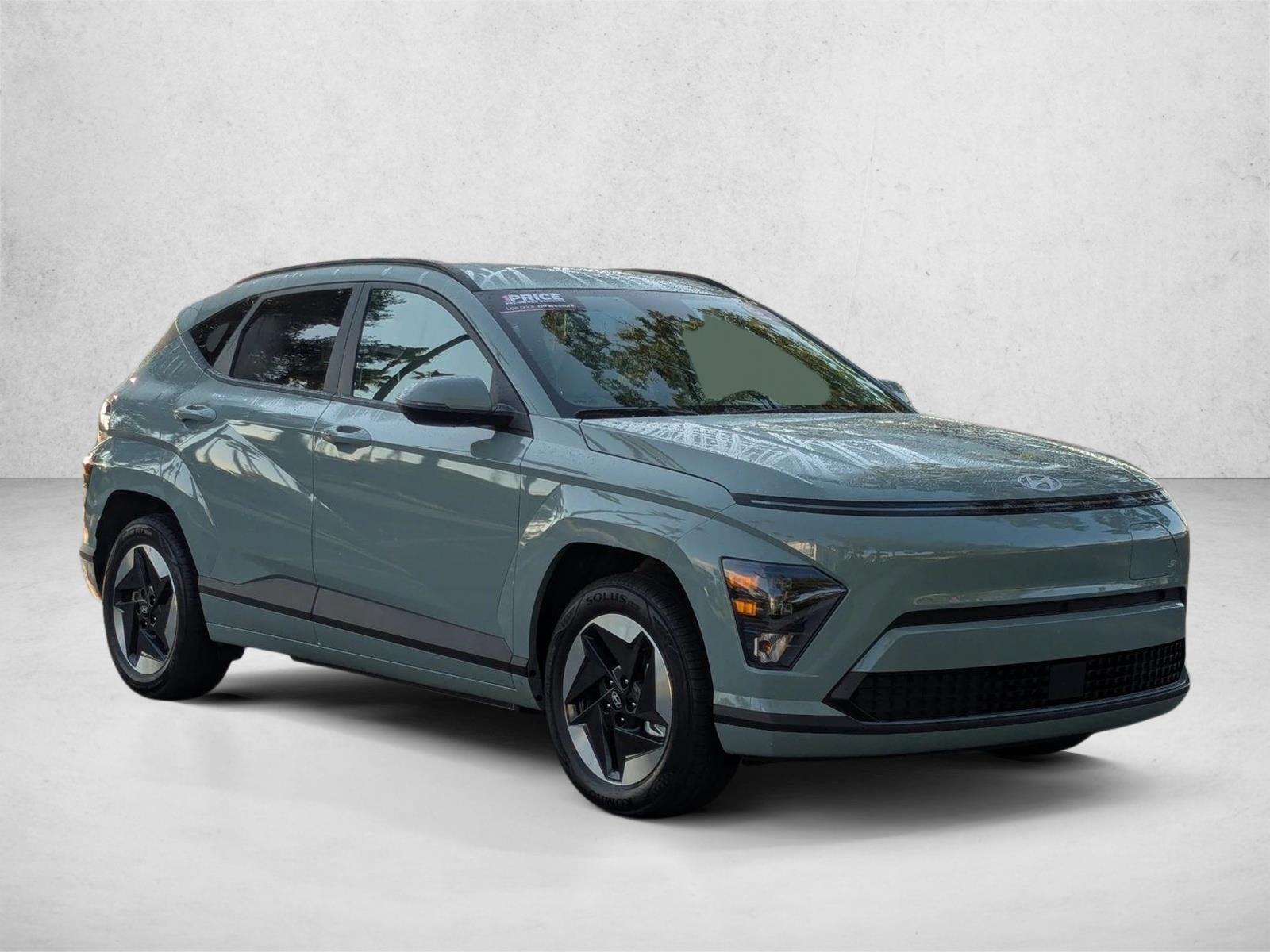 2025 Hyundai Kona Electric SEL photo 3