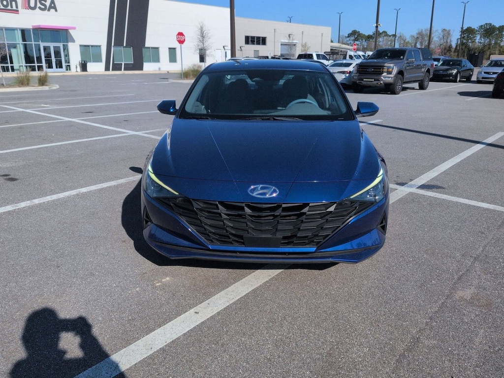 Used 2023 Hyundai Elantra SEL Sedan