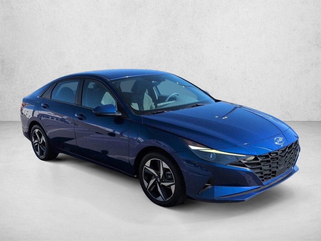 Used 2023 Hyundai Elantra SEL Sedan